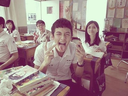 theappleoftheireyes中文意思